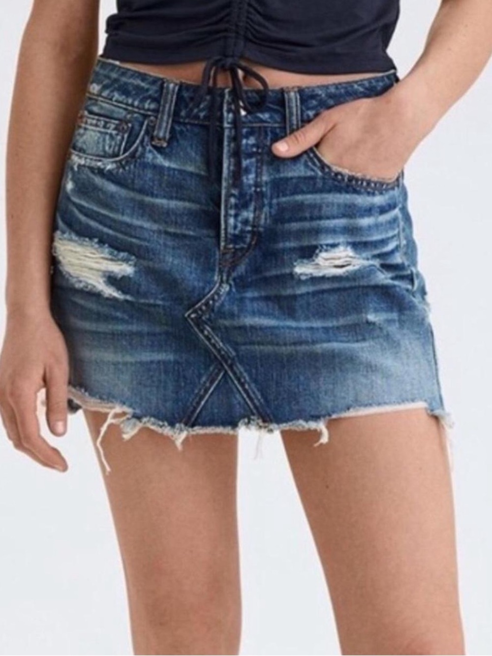 American Eagle distressed denim miniskirt 12